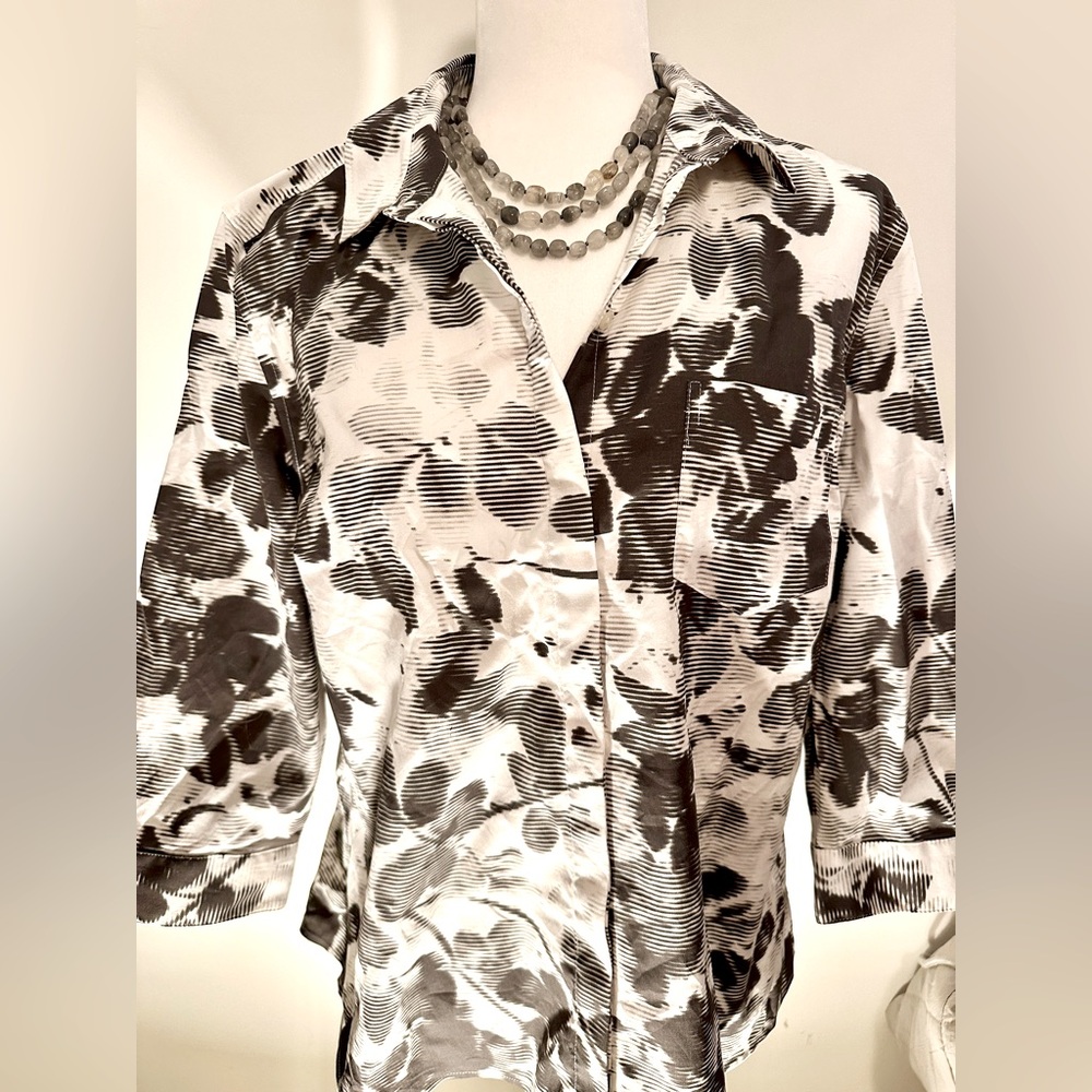 Stunning Calvin Klein Women’s Shirt ** Size XL ** Excellent Shape Claasic